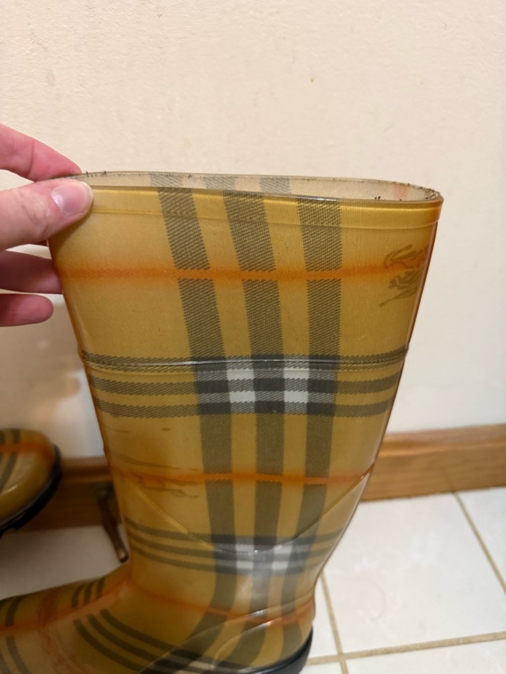 Burberry | Classic Plaid Rain Boots Italian size 37 - Picture 14 of 15